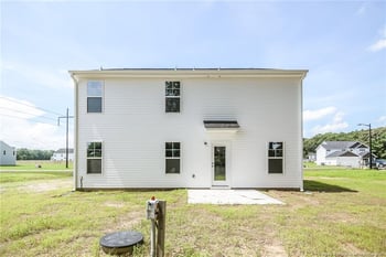 1924 Bulldog Ln, Hope Mills, NC 28348