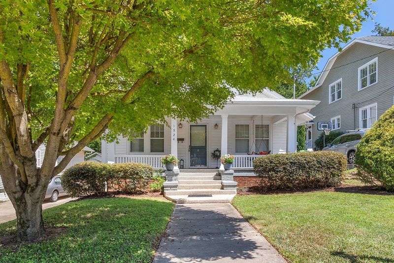 1924 Sunset Dr, Raleigh, NC 27608