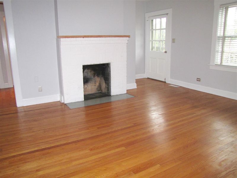 1924 Washington St, Durham, NC 27704