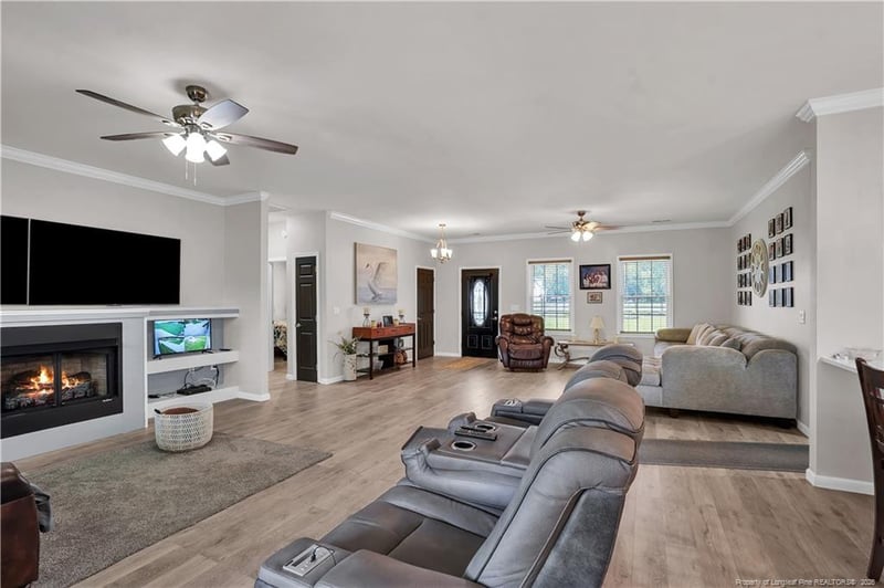1925 Ardor Ave, Fayetteville, NC 28306