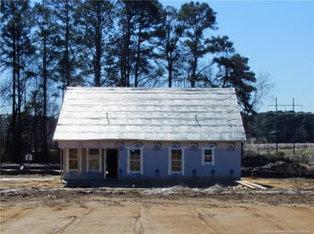 1925 Bulldog Ln, Hope Mills, NC 28348
