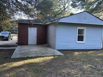 1925 Crestview Dr, Fayetteville, NC 28304