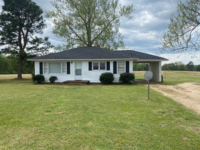 1925 Johnston County Rd, Angier, NC 27501