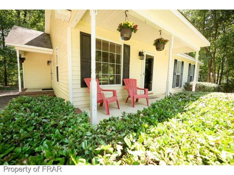 1925 Meadowbrook St, Sanford, NC 27330