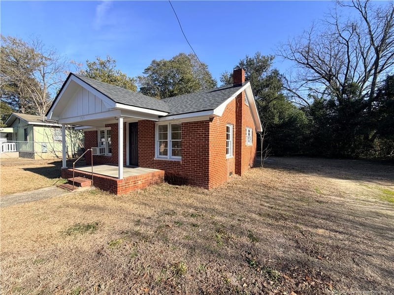 1925 Progress St, Fayetteville, NC 28306