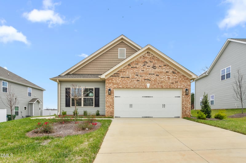 1926 Darrell Dr #13, Graham, NC 27253