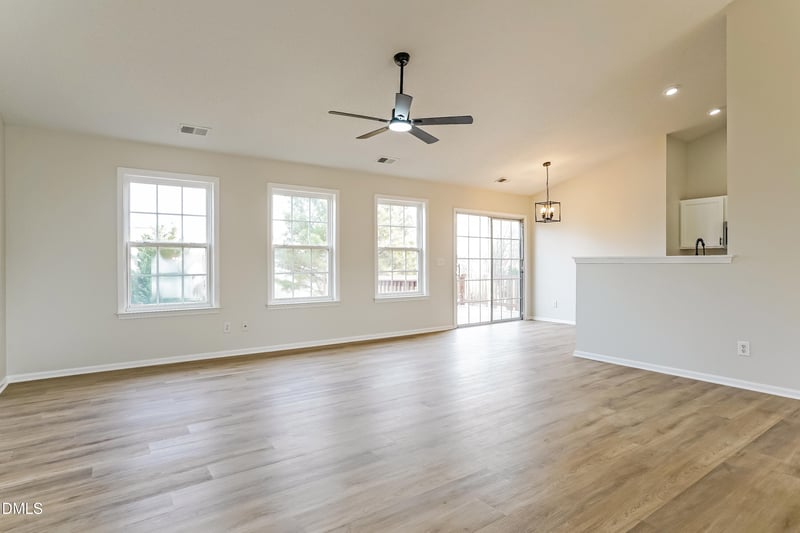 1926 Hickory Bark Dr, Fuquay Varina, NC 27526