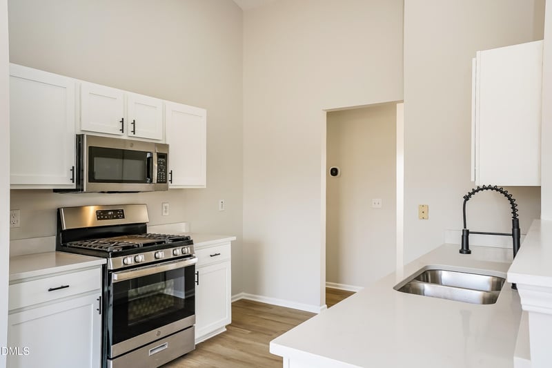 1926 Hickory Bark Dr, Fuquay Varina, NC 27526