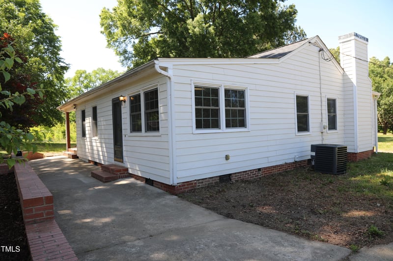 1927 Simpkins Rd, Raleigh, NC 27603