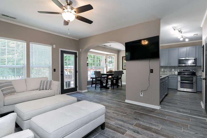 1928 Betry Pl, Raleigh, NC 27603
