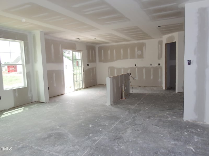 1928 Elephant Ln, Hope Mills, NC 28348