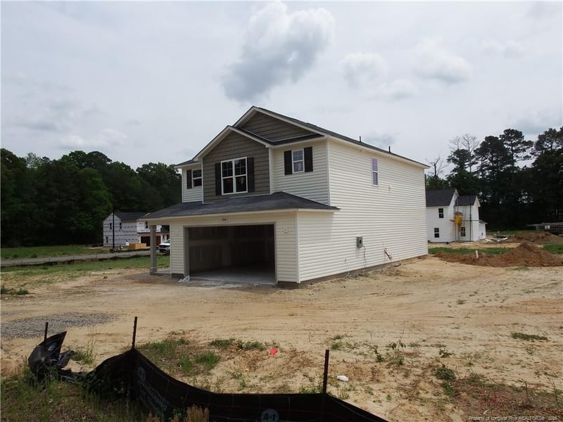 1928 Elephant Ln, Hope Mills, NC 28348