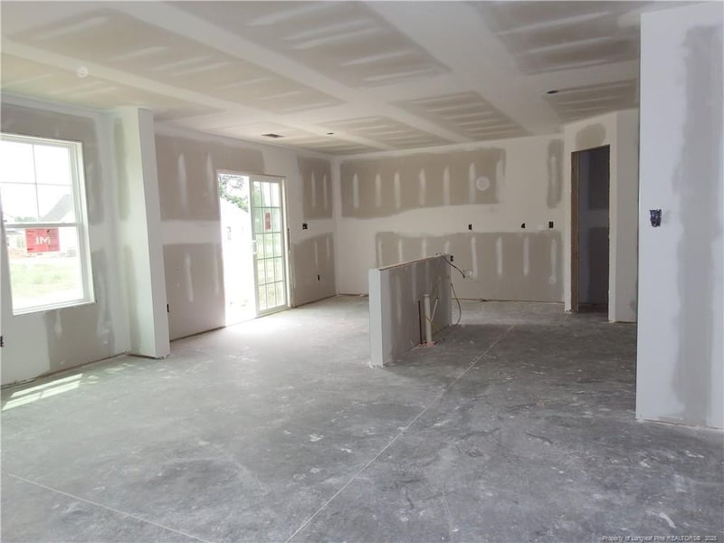 1928 Elephant Ln, Hope Mills, NC 28348
