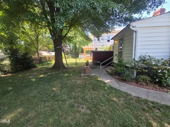 1928 Fairfield Dr, Raleigh, NC 27608