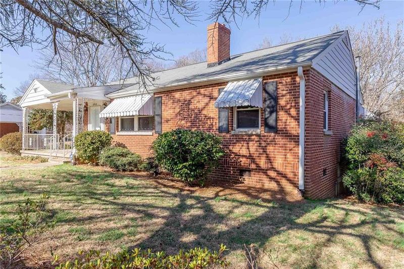1928 Mckinney St, Burlington, NC 27217