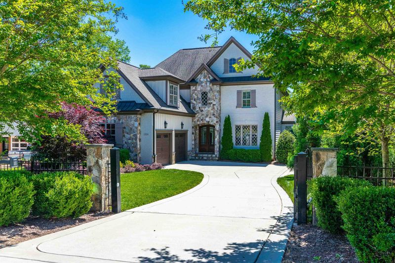 1928 Ridge Rd, Raleigh, NC 27607
