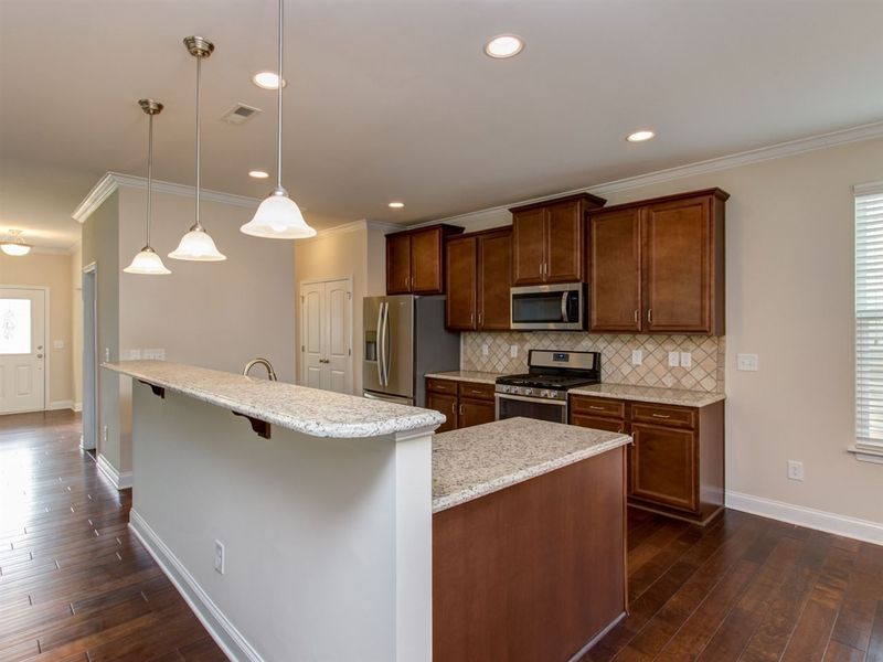 1928 Sinclair Tc, Burlington, NC 27215