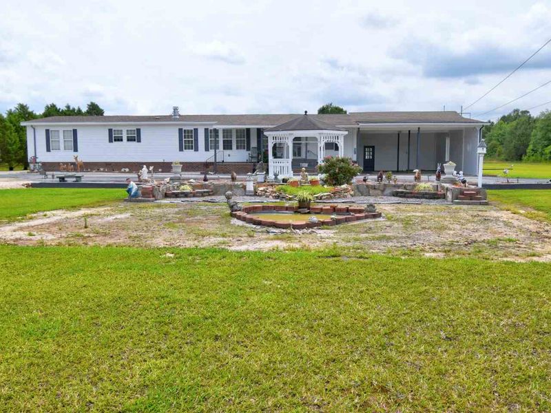 1929 Firetower Rd, Selma, NC 27576