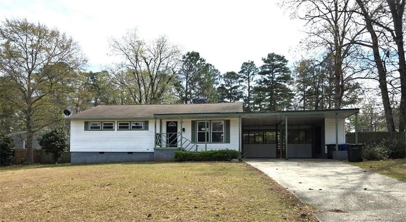 1929 Mcgougan Rd, Fayetteville, NC 28303