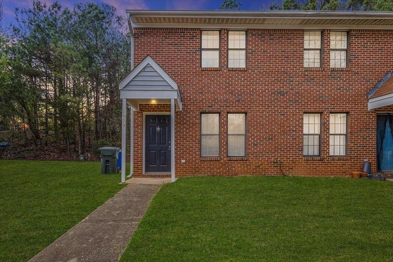 1929 Tischer Rd, Raleigh, NC 27603