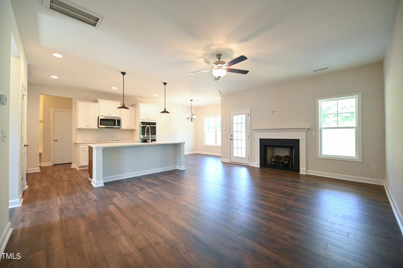 193 Abby Meadows Ct, Clayton, NC 27520