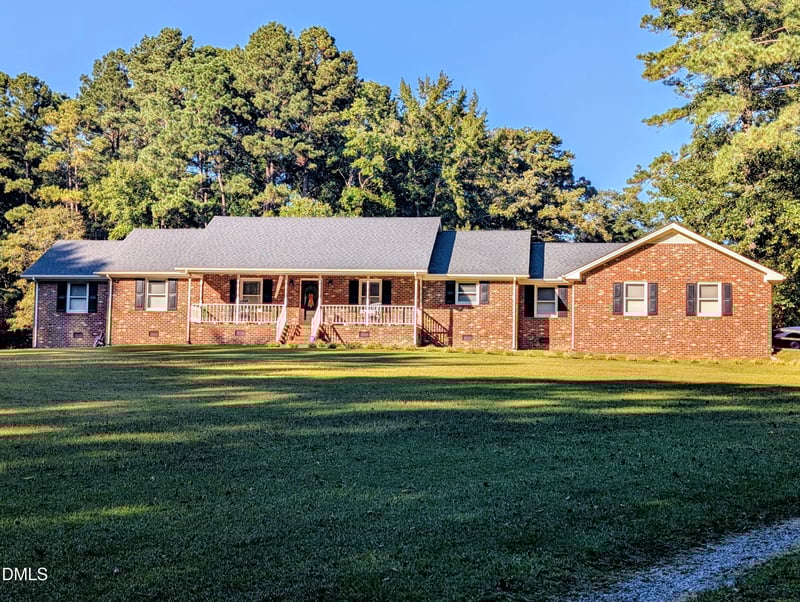 193 Camelia Rd, Benson, NC 27504