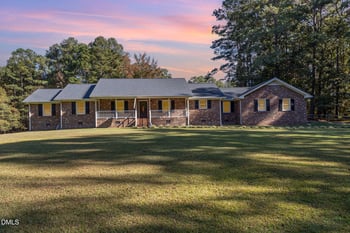 193 Camelia Rd, Benson, NC 27504