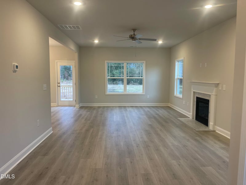 193 Falls Of The Cape Dr, Lillington, NC 27546