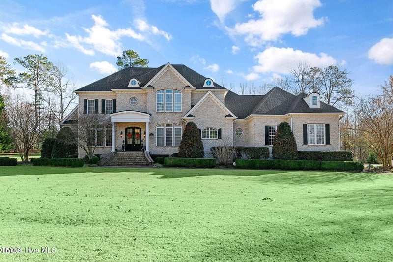 193 Grande Overlook Dr, Clayton, NC 27527