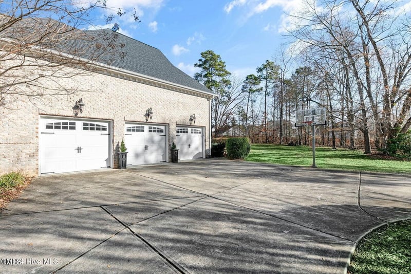 193 Grande Overlook Dr, Clayton, NC 27527
