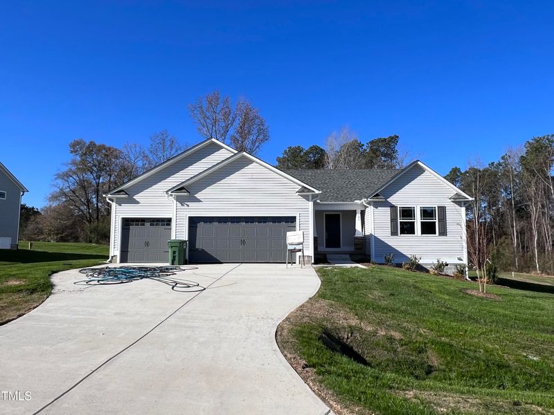 193 Paint Horse Dr, Benson, NC 27504