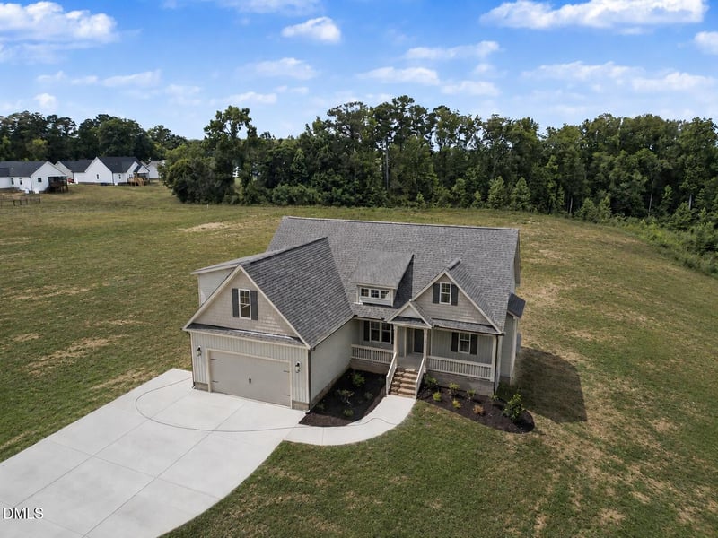 193 Royal Ave, Selma, NC 27576
