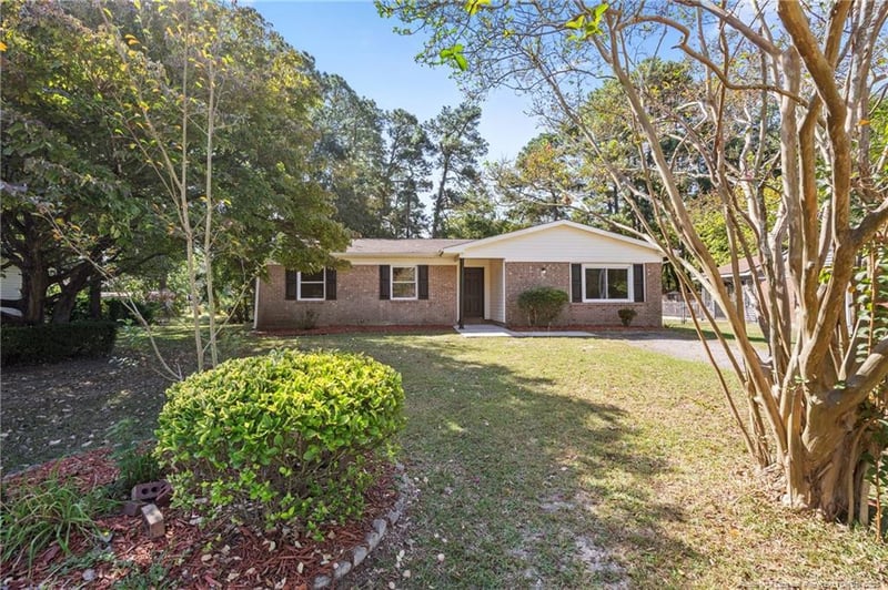 1930 Alder Rd, Fayetteville, NC 28304