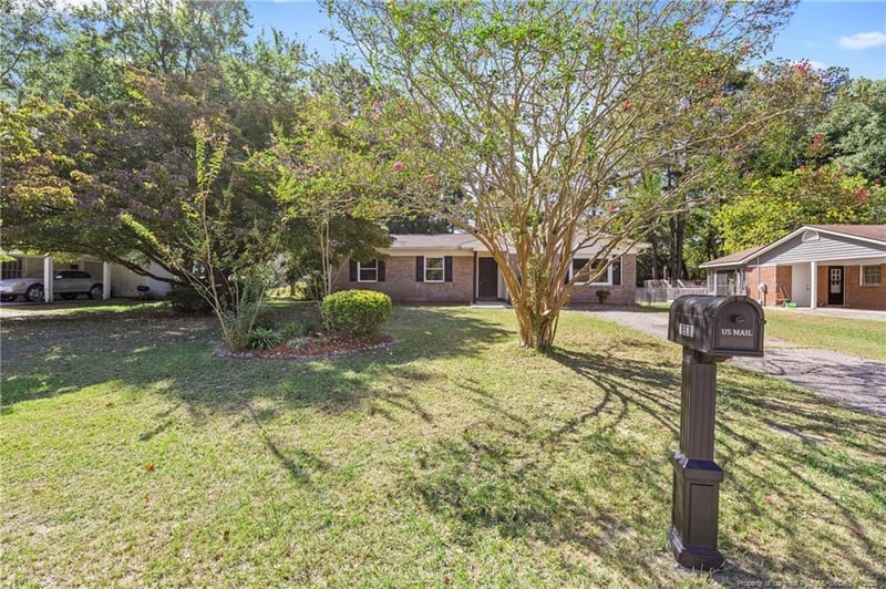 1930 Alder Rd, Fayetteville, NC 28304
