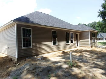 1930 Bulldog Ln, Hope Mills, NC 28348