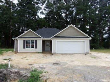 1930 Bulldog Ln, Hope Mills, NC 28348