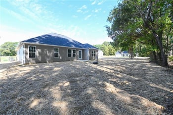1930 Bulldog Ln, Hope Mills, NC 28348