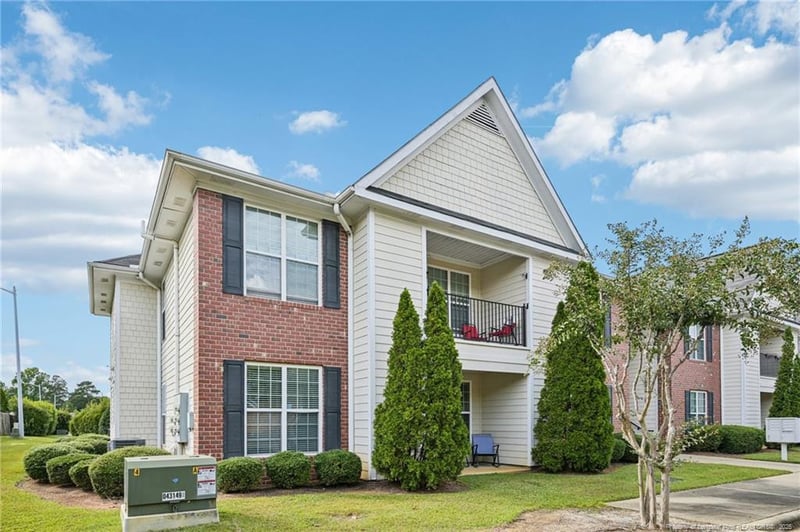 1930 Harcourt Cir #101, Fayetteville, NC 28304