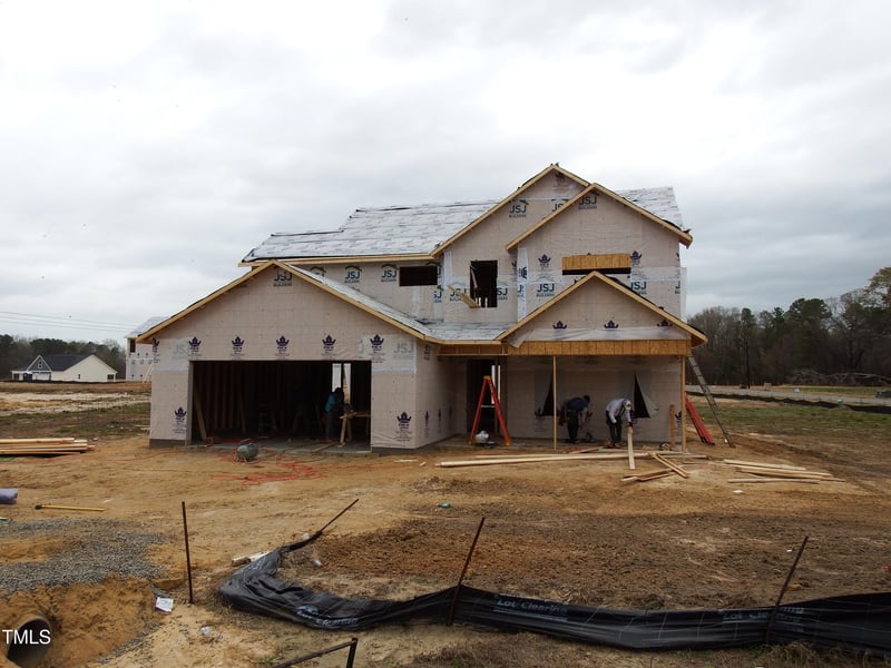 1931 Bulldog Ln, Hope Mills, NC 28348