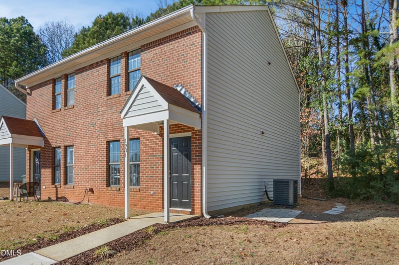 1931 Tischer Rd, Raleigh, NC 27603