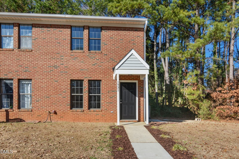 1931 Tischer Rd, Raleigh, NC 27603