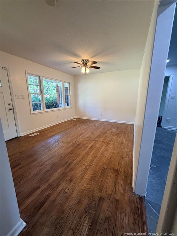 1932 Ashton Rd, Fayetteville, NC 28304
