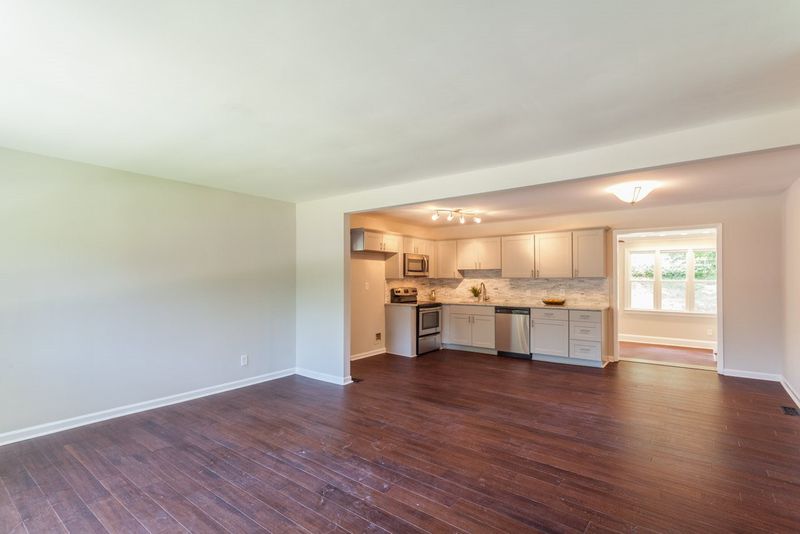 1932 Crowell St, Durham, NC 27707