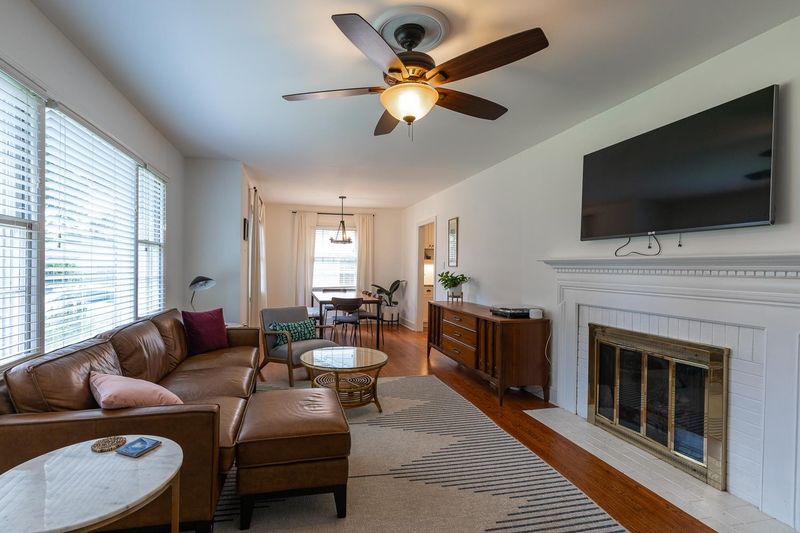 1932 Fairfield Dr, Raleigh, NC 27608