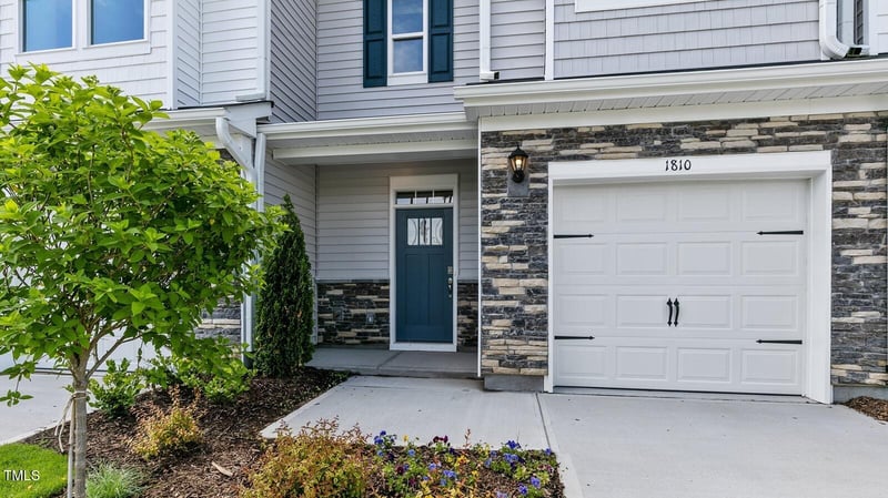 1932 Hinesley Dr, Durham, NC 27703