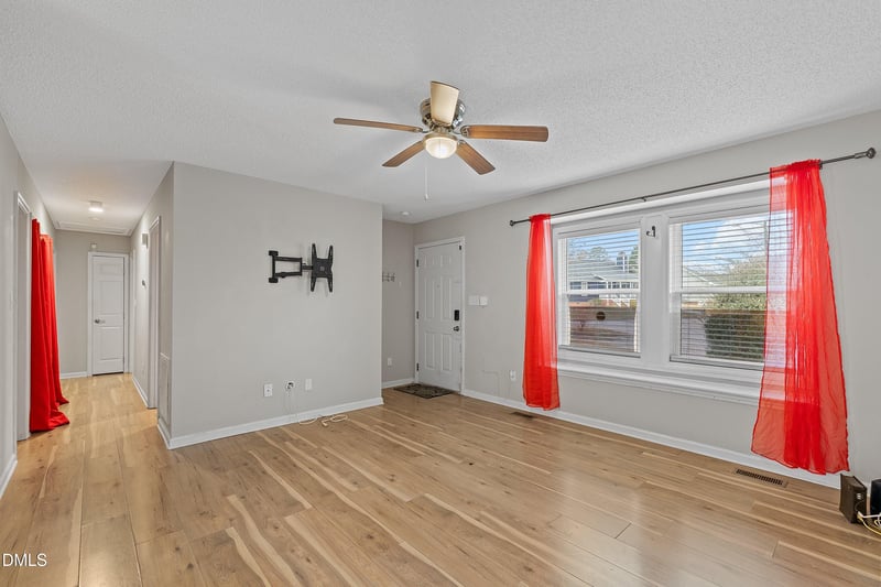 1932 Ranch Mill Cir, Raleigh, NC 27610