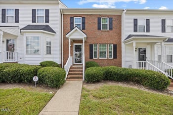 1932 Stroll Cir, Fuquay Varina, NC 27526