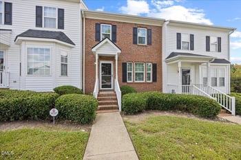1932 Stroll Cir, Fuquay Varina, NC 27526