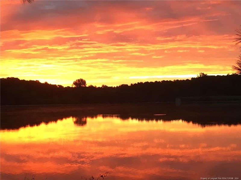 1932 Wedgewood Dr, Sanford, NC 27332