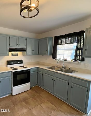 1932 Wood Ave, Burlington, NC 27215